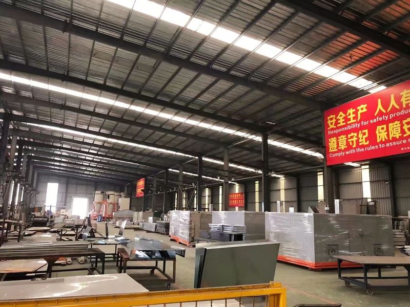 Zhejiang Huier Coating Environmental Protection Equipment Co., Ltd linia produkcyjna producenta