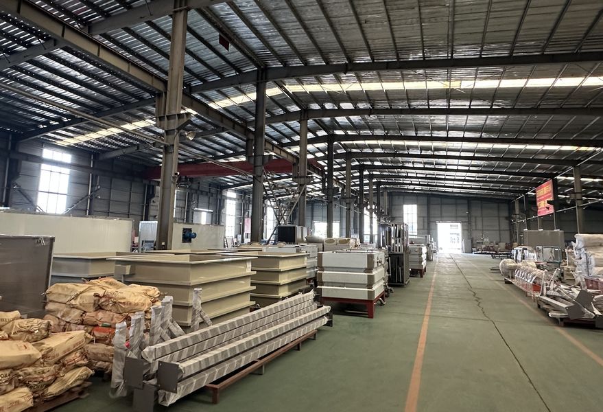 Zhejiang Huier Coating Environmental Protection Equipment Co., Ltd linia produkcyjna producenta